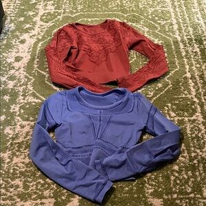 Women’s Fabletics Long Sleeve Tops Fitted Crop Top Cut Outs